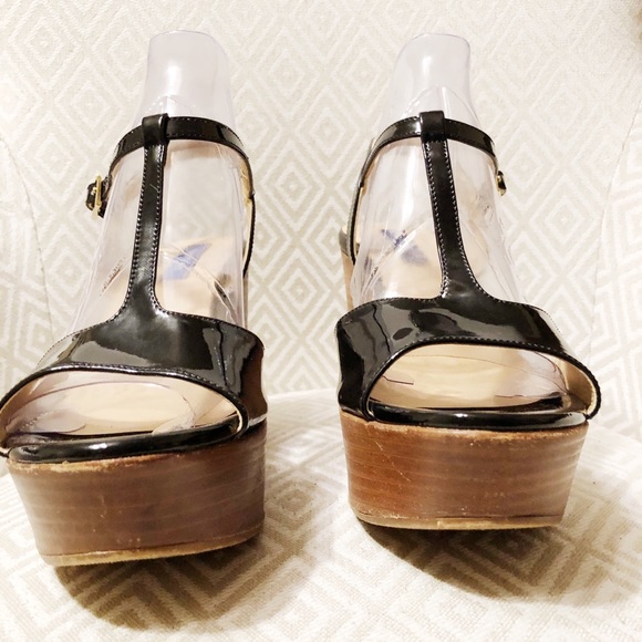 Dee Keller black patent leather wedges - Picture 4 of 8